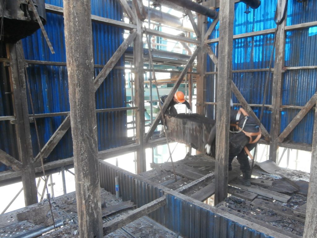 Wooden cooling tower renovation - cladding, axial